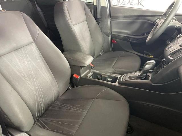 Photo of 2015 Ingot Silver Ford Focus