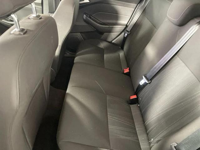 Photo of 2015 Ingot Silver Ford Focus