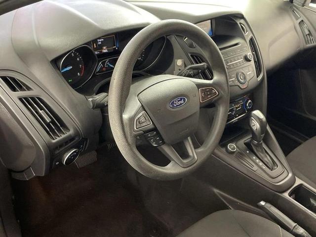 Photo of 2015 Ingot Silver Ford Focus