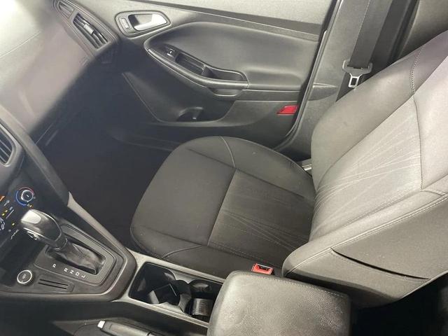 Photo of 2015 Ingot Silver Ford Focus