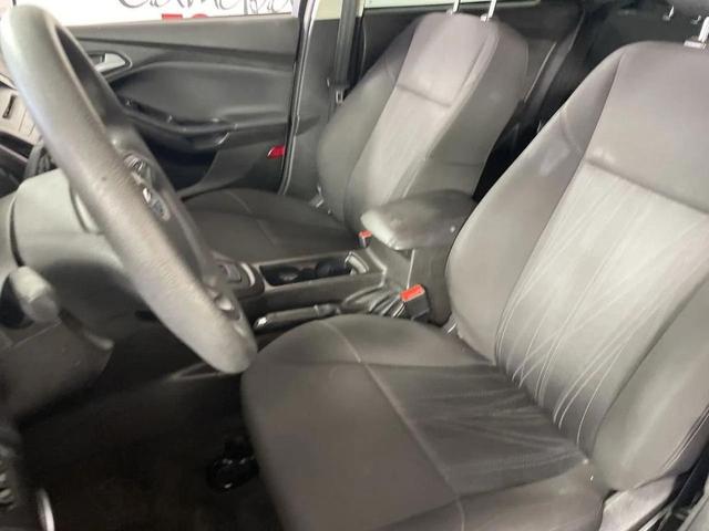 Photo of 2015 Ingot Silver Ford Focus