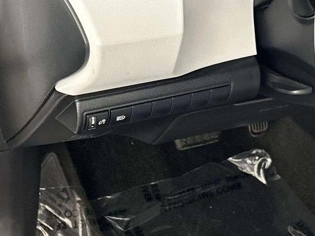 Photo of 2020 Midnight Black Toyota Corolla