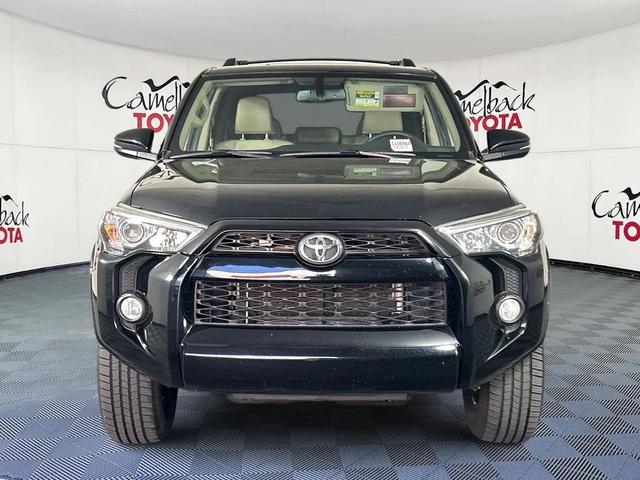 Photo of 2019 Midnight Black Toyota 4Runner