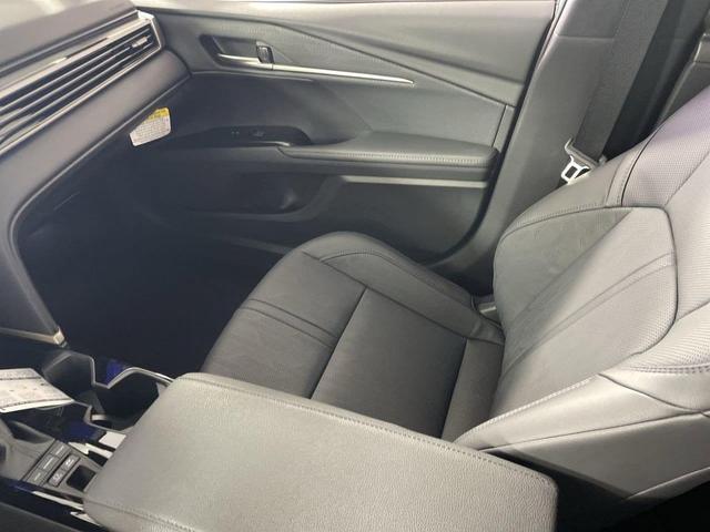 Photo of 2025 Wind Chill Pearl Toyota Camry