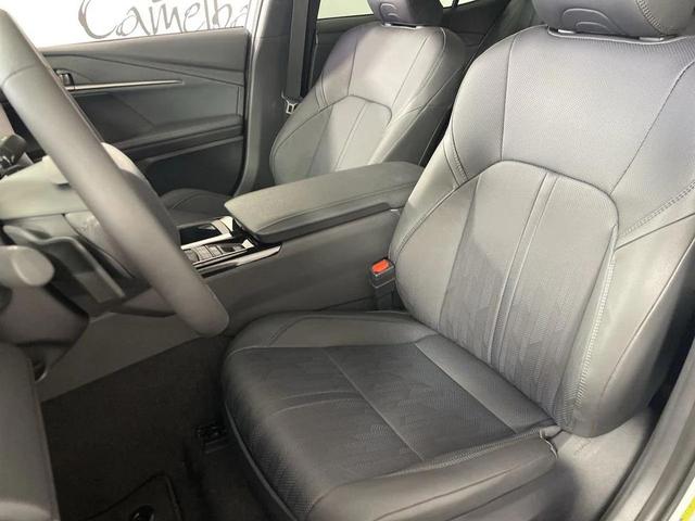 Photo of 2025 Wind Chill Pearl Toyota Camry