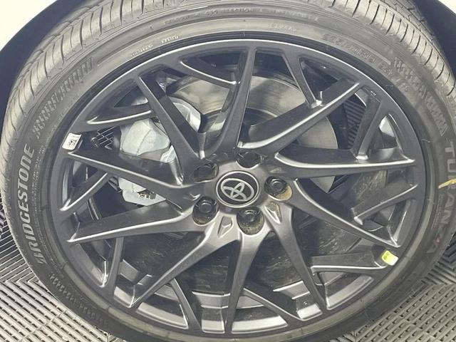 Photo of 2025 Wind Chill Pearl Toyota Camry