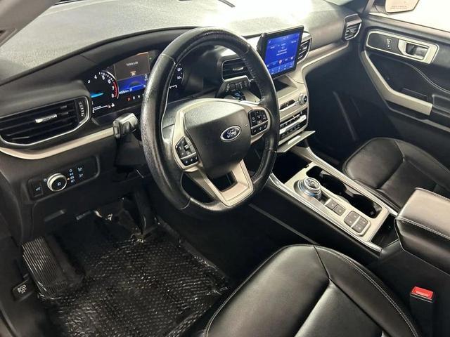 Photo of 2021 Star White Metallic Tri-Coat Ford Explorer