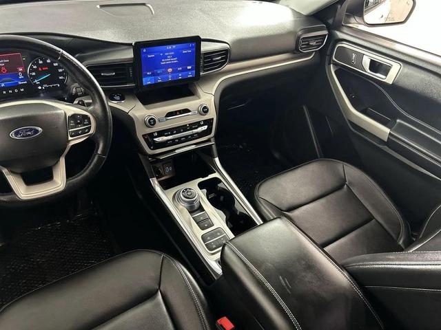 Photo of 2021 Star White Metallic Tri-Coat Ford Explorer