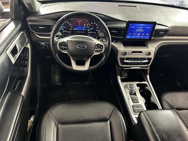 Photo of 2021 Star White Metallic Tri-Coat Ford Explorer