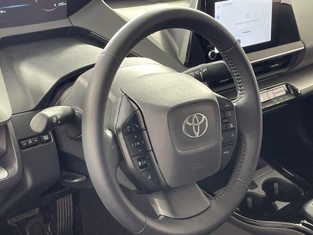 Photo of 2025 Wind Chill Pearl Toyota Prius