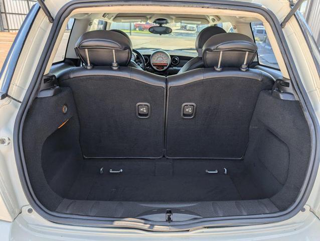 Photo of 2012 White MINI Cooper S