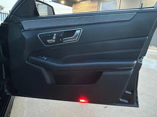 Photo of 2014 Black Mercedes-Benz E-Class