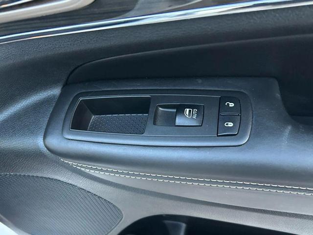 Photo of 2014 Bright White Clearcoat Jeep Grand Cherokee
