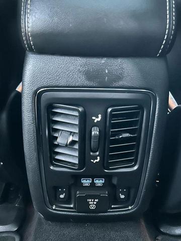 Photo of 2014 Bright White Clearcoat Jeep Grand Cherokee