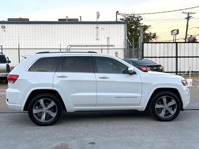 Photo of 2014 Bright White Clearcoat Jeep Grand Cherokee