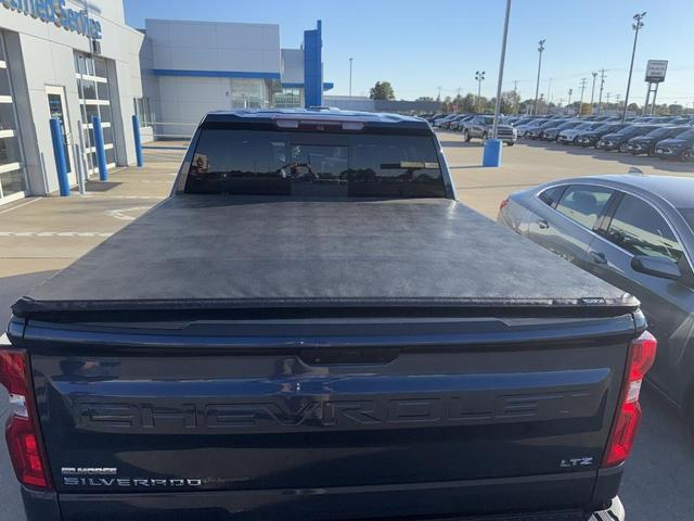 Photo of 2019 Northsky Blue Metallic Chevrolet Silverado 1500