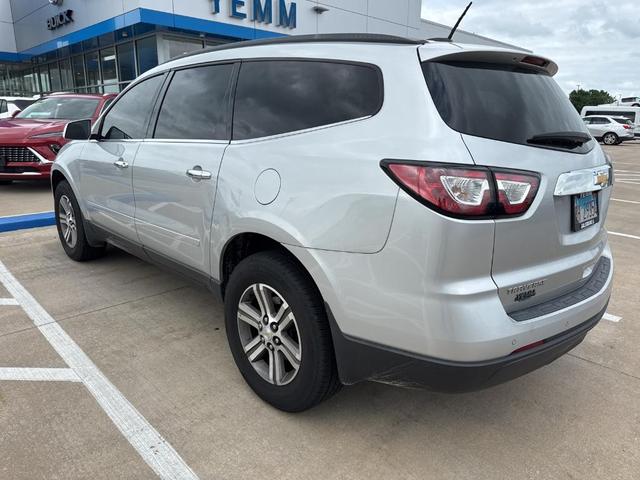 Photo of 2017 Silver Ice Metallic Chevrolet Traverse