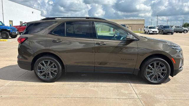 Photo of 2023 Harvest Gold / Bronze Chevrolet Equinox