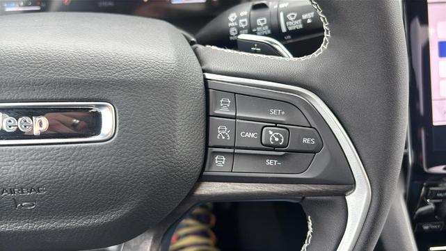 Photo of 2025 Baltic Gray Jeep Grand Cherokee L