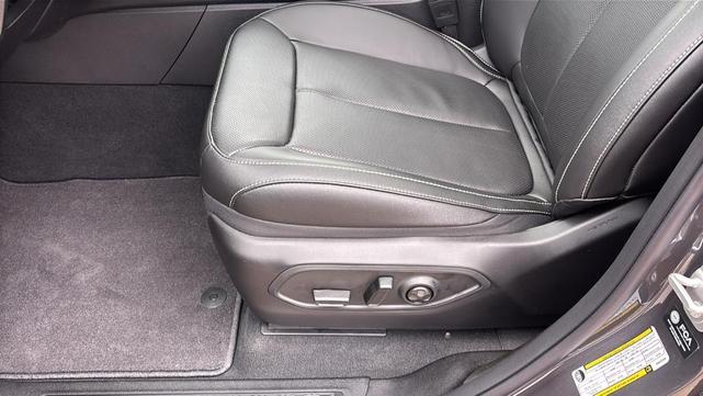 Photo of 2025 Baltic Gray Jeep Grand Cherokee L