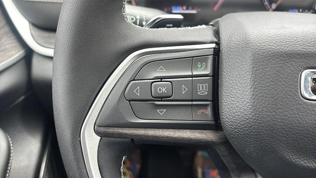 Photo of 2025 Baltic Gray Jeep Grand Cherokee L