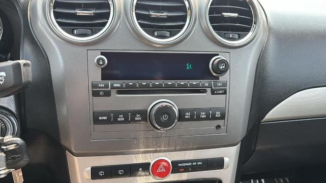 Photo of 2012 Arctic Ice Chevrolet Captiva Sport