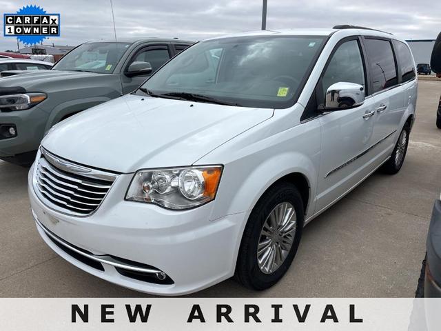 2015 Chrysler Town & Country