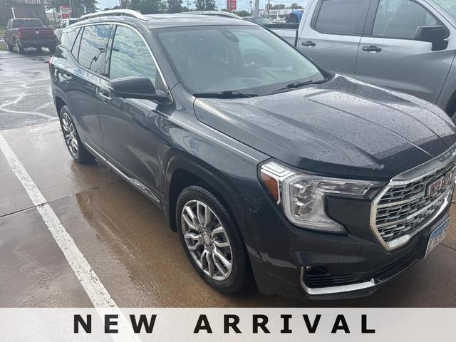 Photo of 2022 Hunter Metallic GMC Terrain