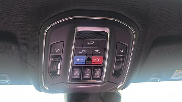 Photo of 2025 Velvet Red Pearlcoat Jeep Grand Cherokee L