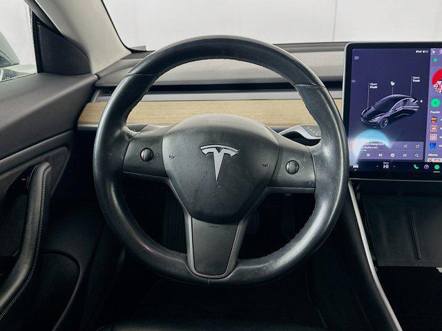 Photo of 2018 Obsidian Black Metallic Tesla Model 3