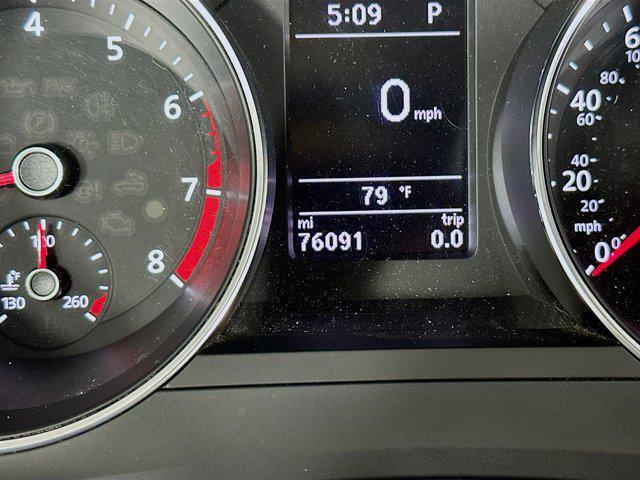 Photo of 2017 Pure White Volkswagen Jetta