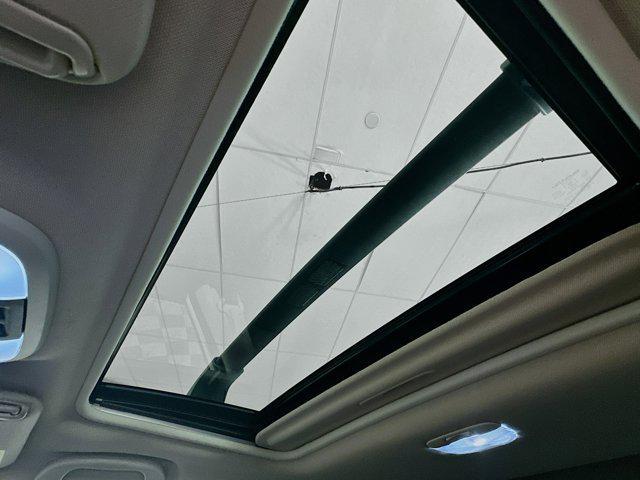 Photo of 2021 Crystal White Pearl Subaru Crosstrek