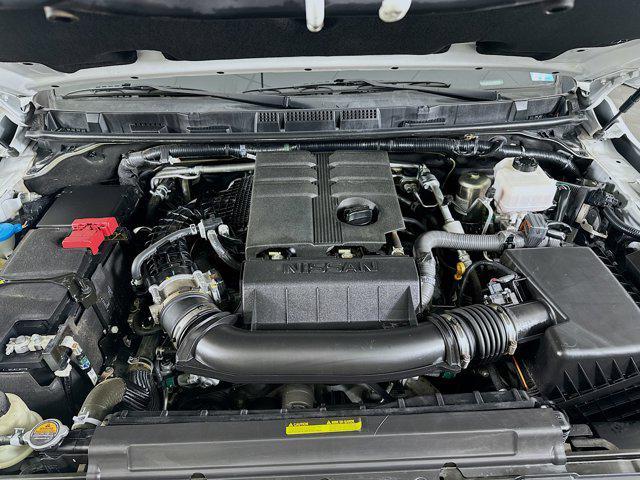 Photo of 2023 Glacier White Nissan Frontier