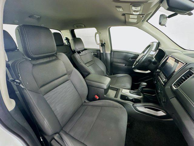 Photo of 2023 Glacier White Nissan Frontier