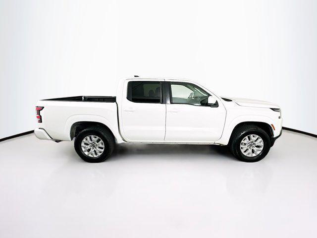 Photo of 2023 Glacier White Nissan Frontier