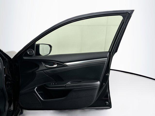 Photo of 2018 Crystal Black Pearl Honda Civic