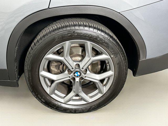 Photo of 2024 Jet Black BMW X3