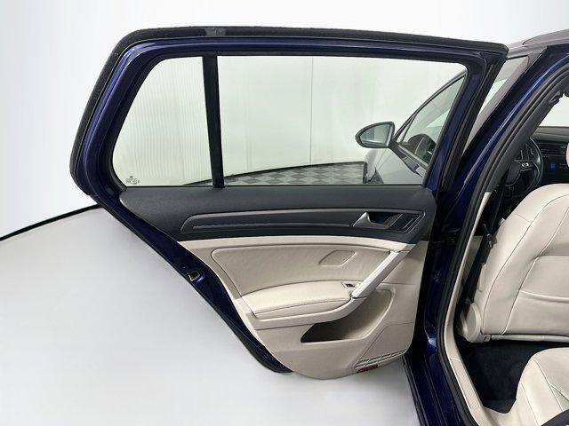 Photo of 2019 Atlantic Blue Metallic Volkswagen e-Golf