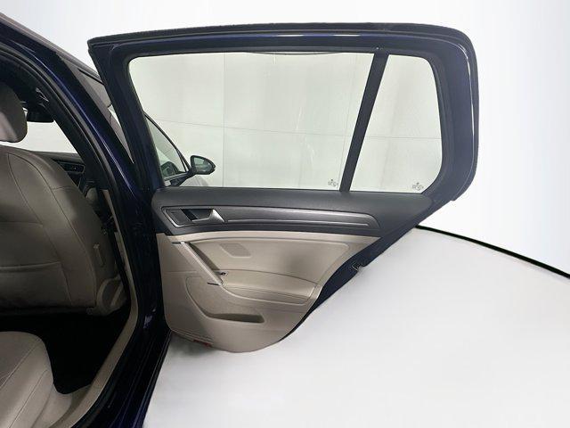 Photo of 2019 Atlantic Blue Metallic Volkswagen e-Golf
