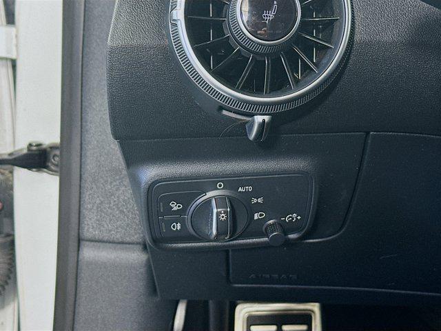Photo of 2018 Ibis White Audi TT