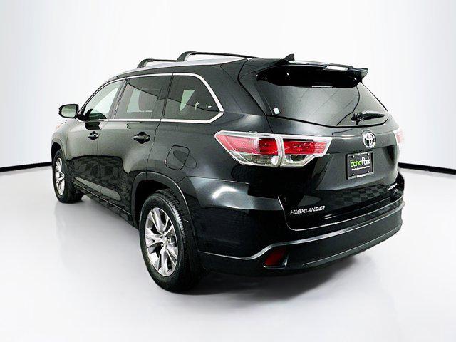 Photo of 2015 Attitude Black Metallic Toyota Highlander