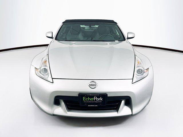 Photo of 2012 Brilliant Silver Nissan 370Z