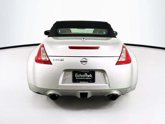 Photo of 2012 Brilliant Silver Nissan 370Z