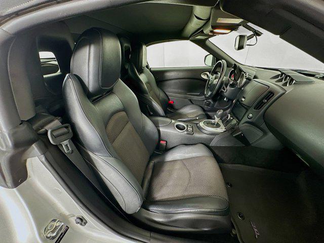 Photo of 2012 Brilliant Silver Nissan 370Z