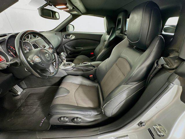 Photo of 2012 Brilliant Silver Nissan 370Z