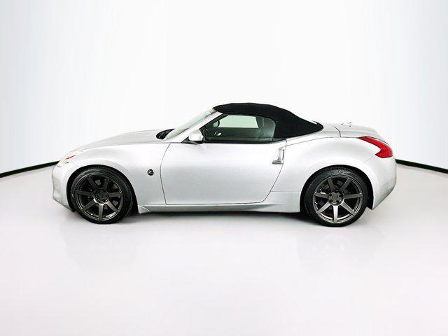 Photo of 2012 Brilliant Silver Nissan 370Z