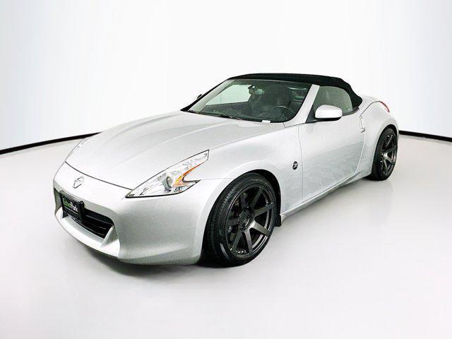 Photo of 2012 Brilliant Silver Nissan 370Z