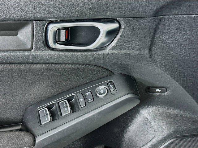 Photo of 2022 Platinum White Pearl Honda Civic