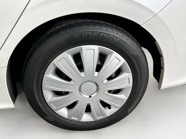 Photo of 2022 Platinum White Pearl Honda Civic