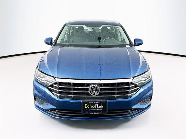 Photo of 2019 Blue Silk Metallic Volkswagen Jetta